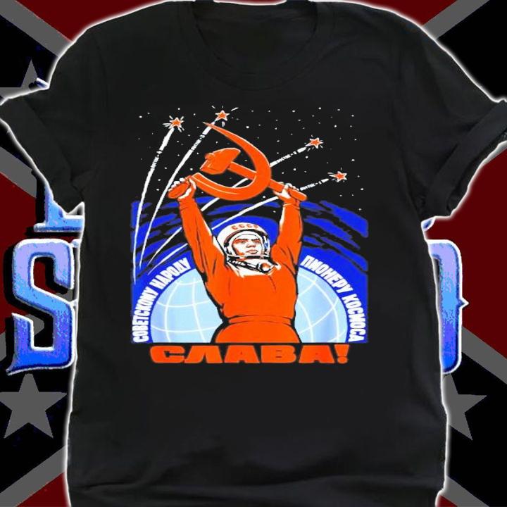 Soviet Space Astronaut Propaganda Retro T-Shirt t-shirt