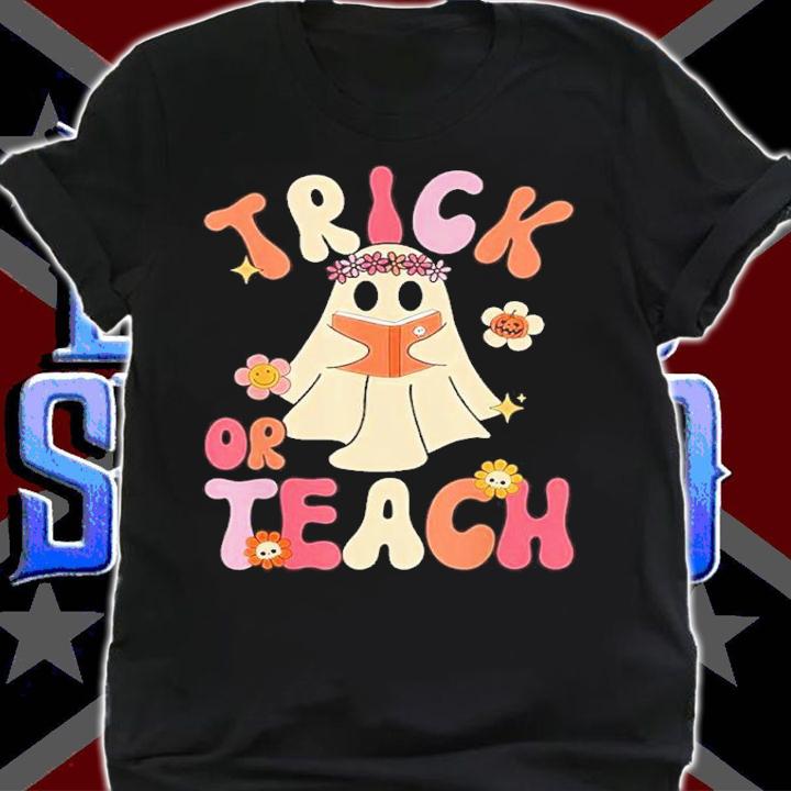 Teacher Halloween Groovy Halloween Trick Or Teach Retro Floral Ghost Shirt t-shirt