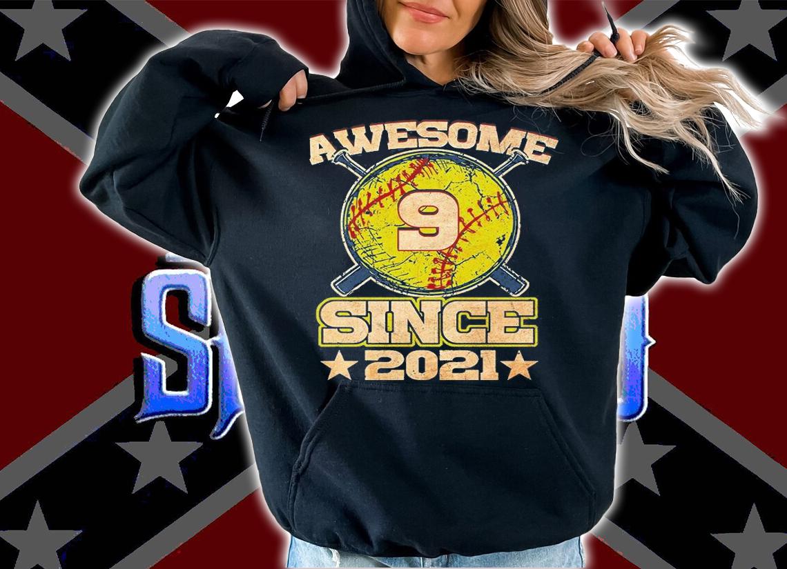 9th Birthday Softball Lover 9 Years Old Vintage T-Shirt t-shirt hoodie