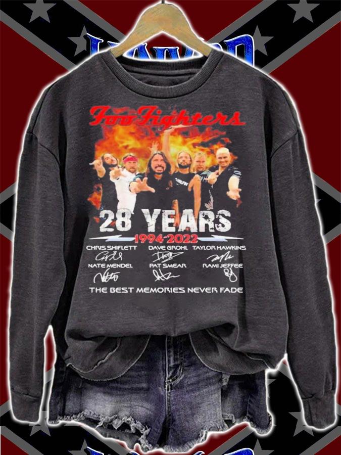 Foo Fighters 28 Years 1994-2022 Signatures The Best Memories Never Fade Shirt t-shirt sweatshirt