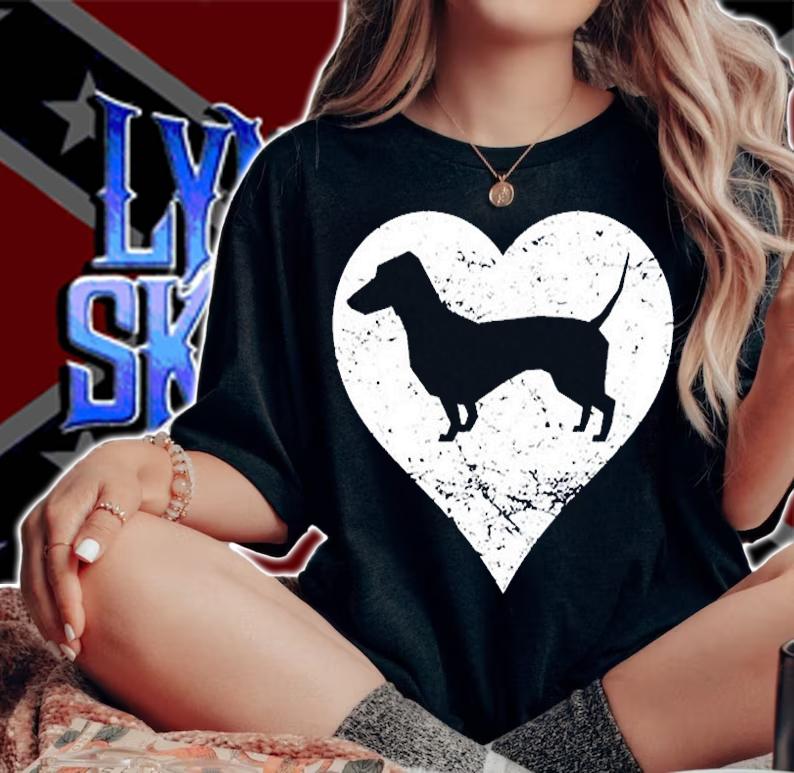 Distressed Dachshund Heart Dog Owner Graphic T-Shirt woman shirt