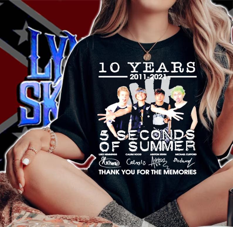 10 years 2011 2021 5 seconds of summer signature t-shirt woman shirt