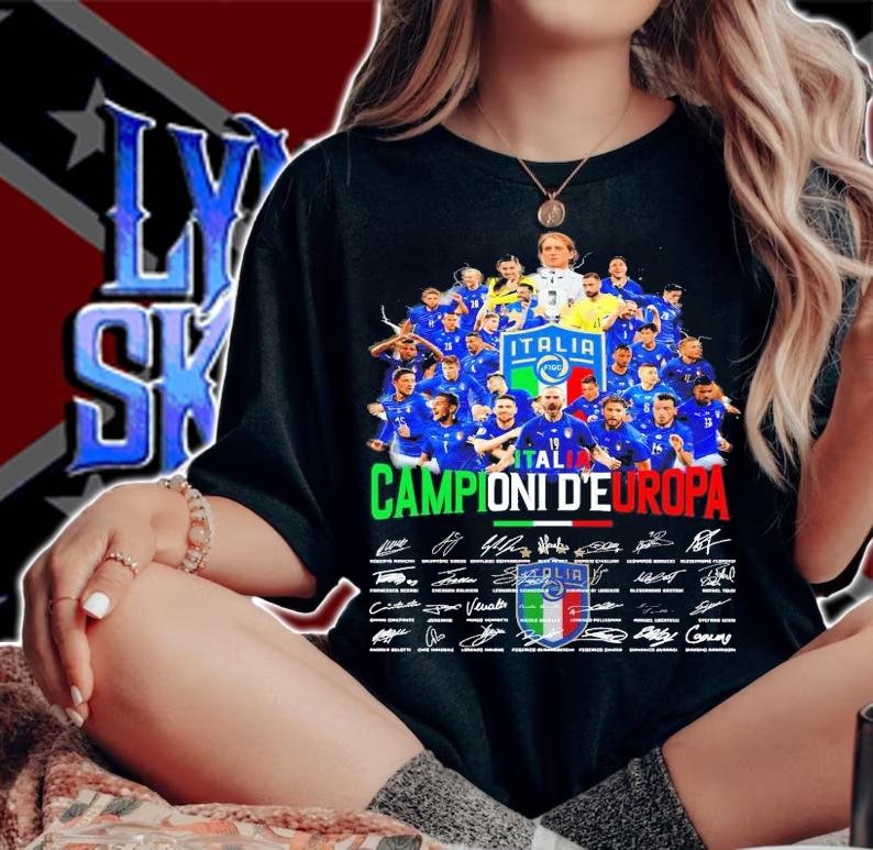 Italia Campioni D'Europa signatures shirt
