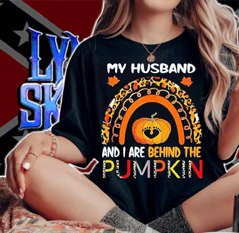 My husband and I are behind the pumpkin Halloween T-shirt woman shirt