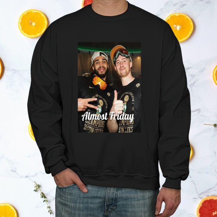 Sweatshirt Sweatshirt