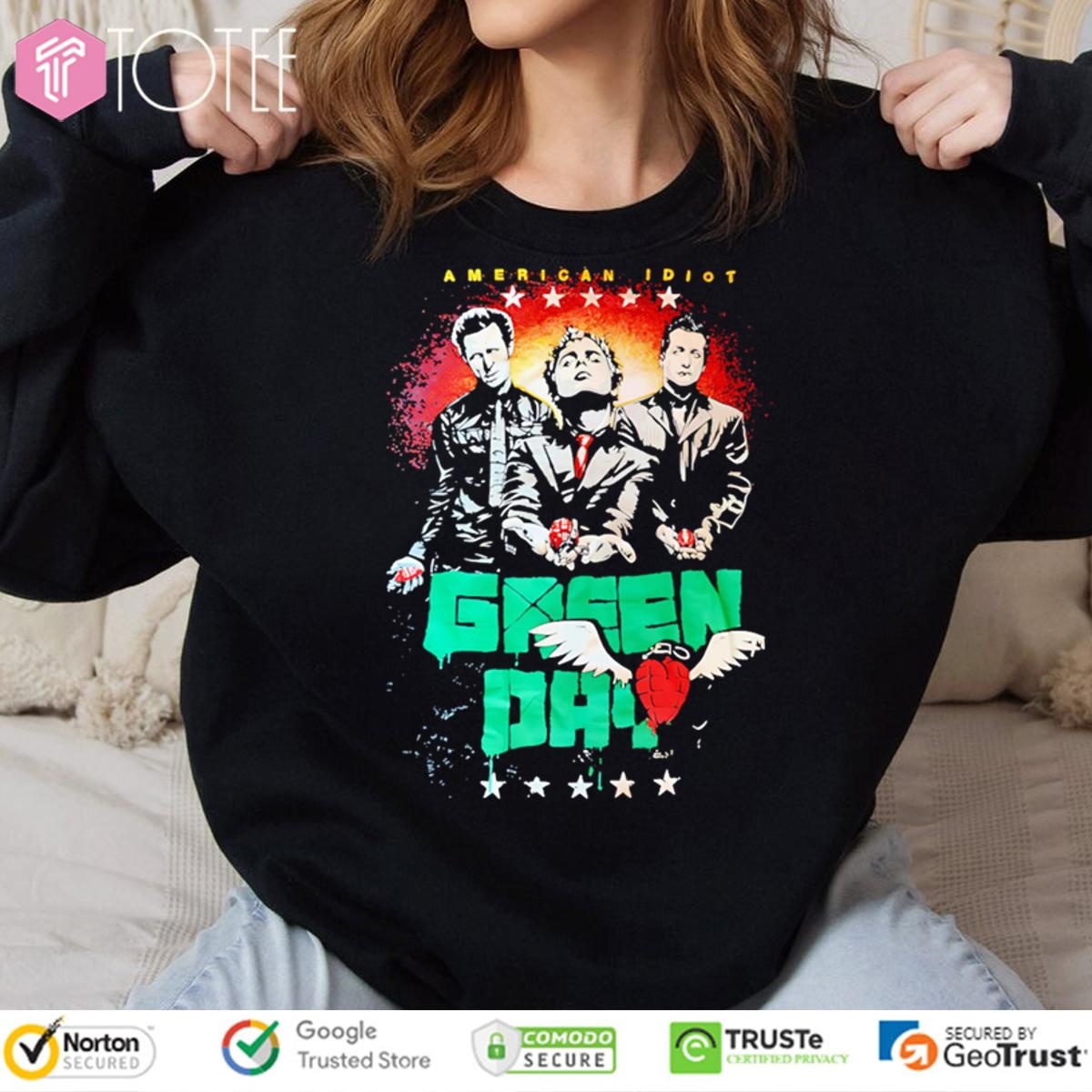 Sweatshirt